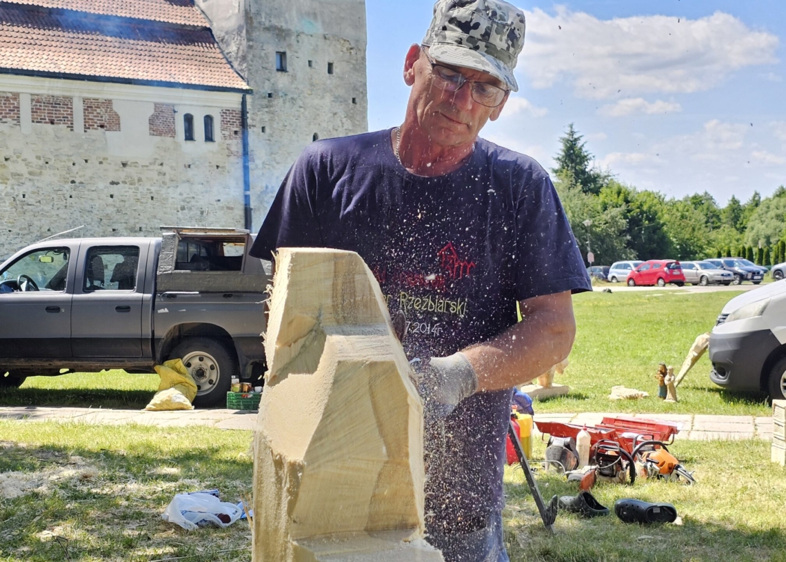 IX plener rzeźbiarski w Sulejowie. Gdzie ma stanąć drewniany napis „SULEJÓW”?
