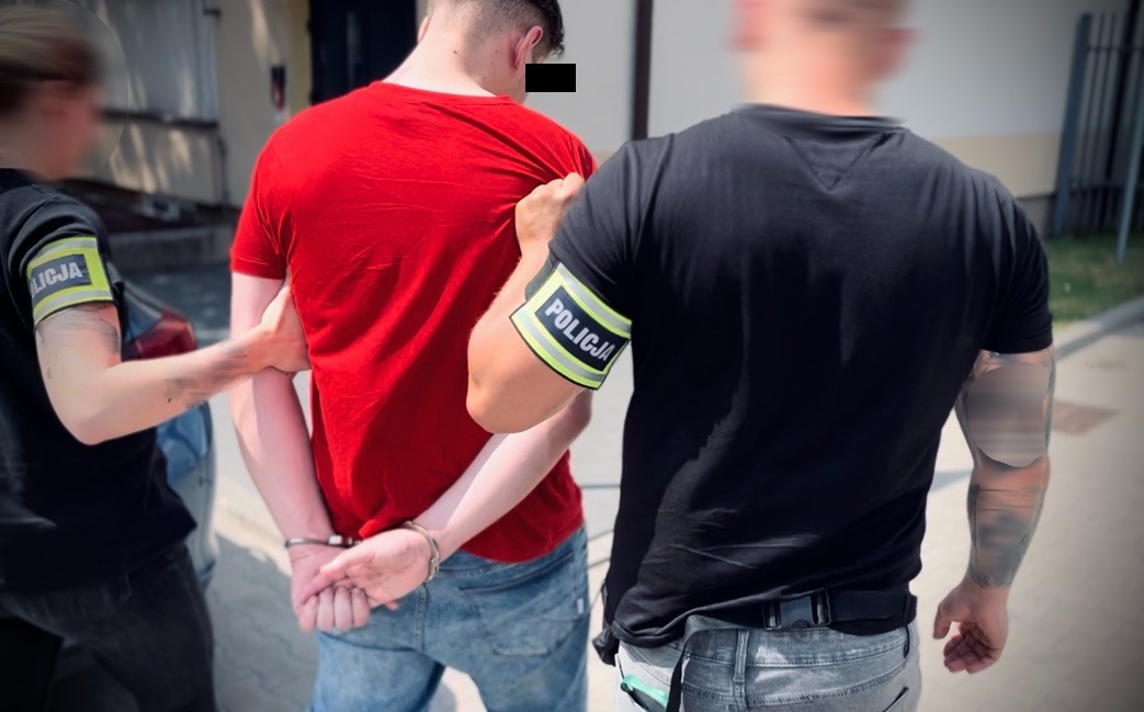 27-latek chciał zabić nożem byłą partnerkę. O swoich zamiarach poinformował kolegę 2 27-latek chciał zabić nożem byłą partnerkę