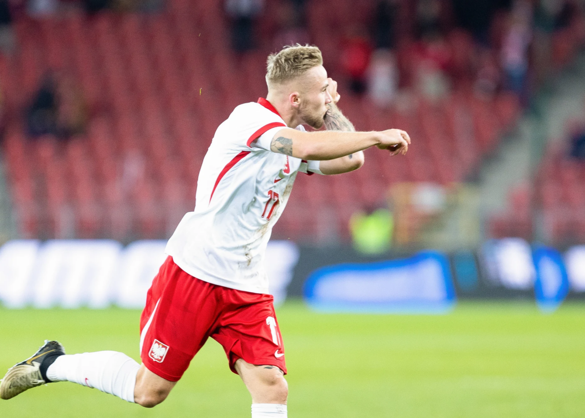 Hit transferowy w ekstraklasie. Mariusz Fornalczyk piłkarzem Widzewa do 2029 roku 1 Mariusz Fornalczyk piłkarzem Widzewa Łódź