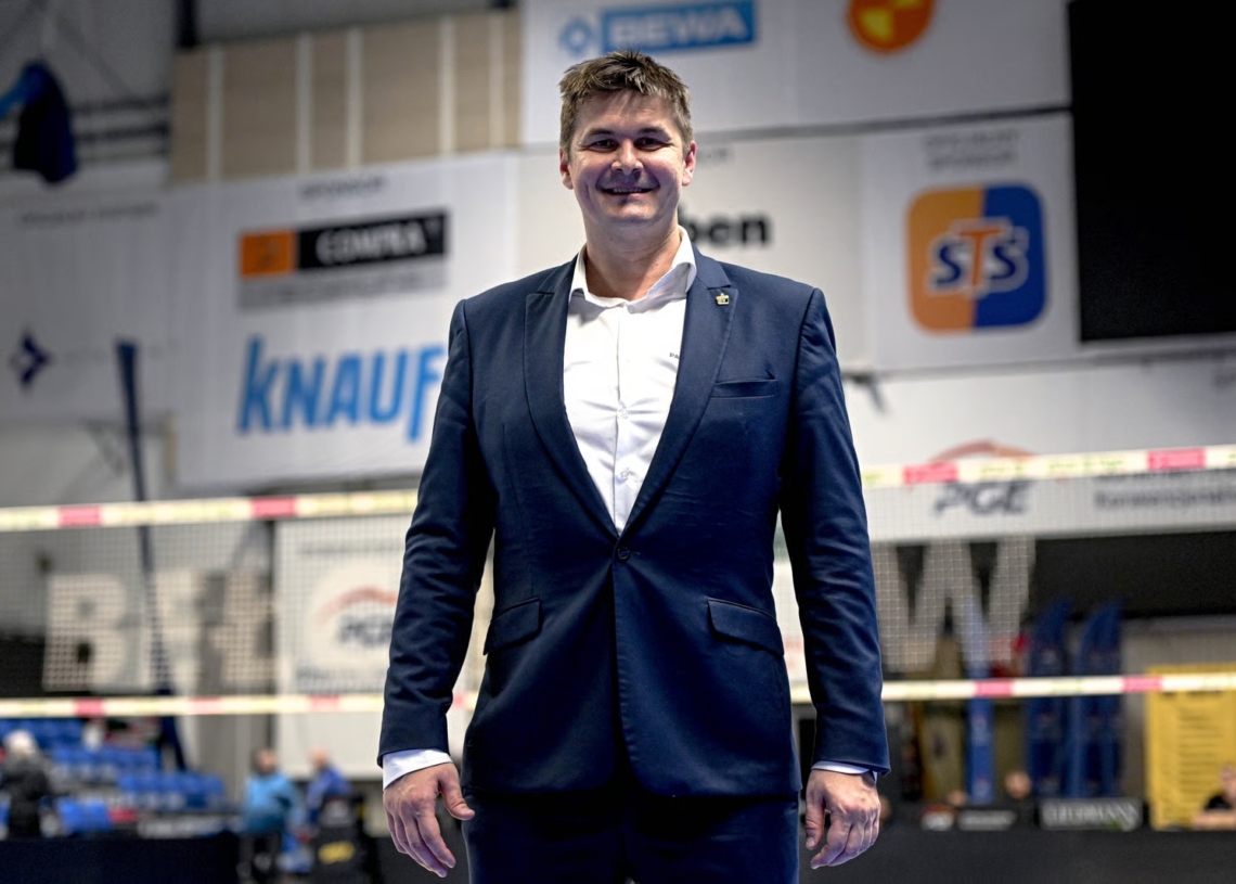 Skra Bełchatów ma nowego prezesa! Klubem pokieruje Michał Bąkiewicz 1 Skra Bełchatów ma nowego prezesa! Klubem pokieruje Michał Bąkiewicz