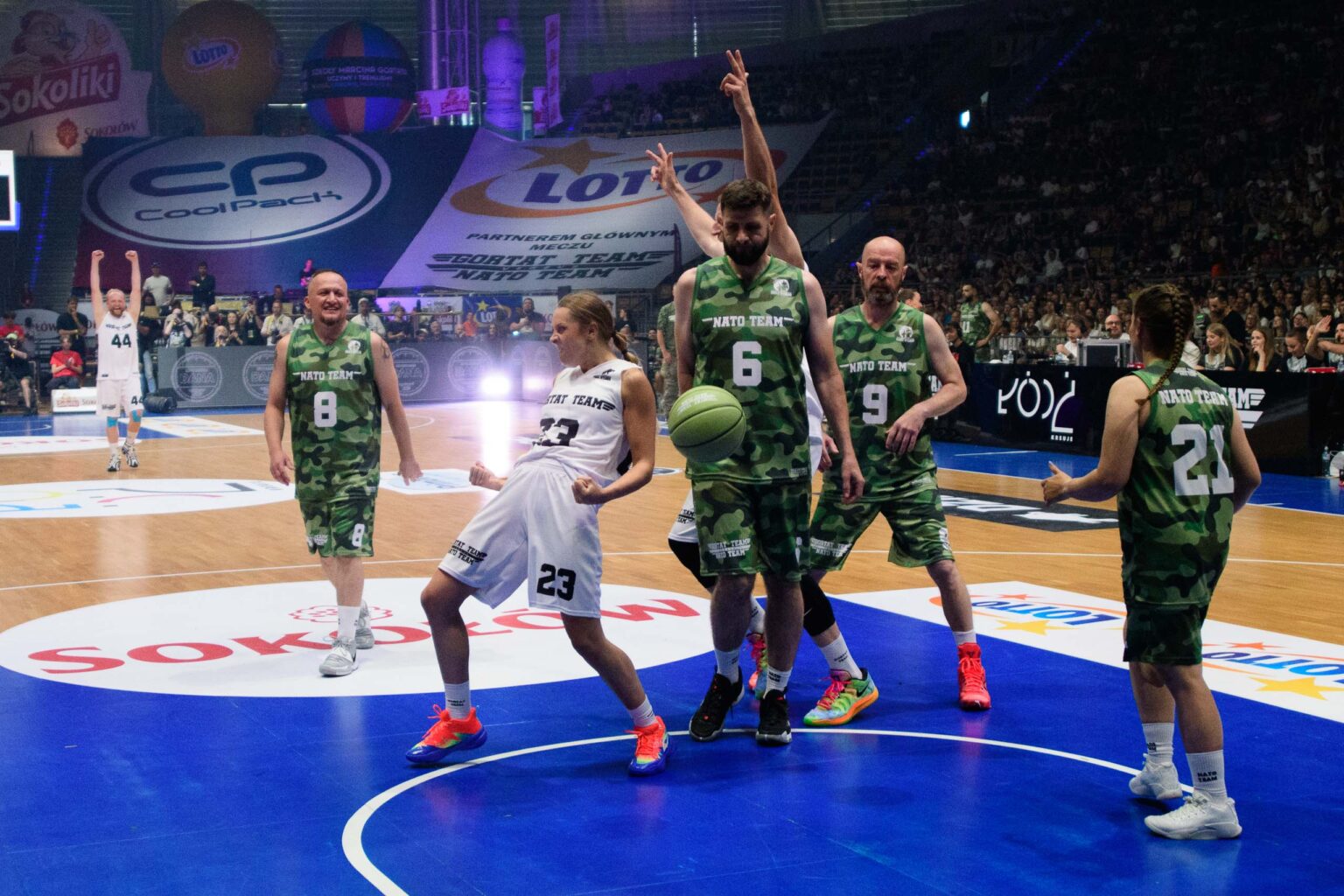 Gortat Team vs Team NATO Fot Sebastian Szwajkowski 10