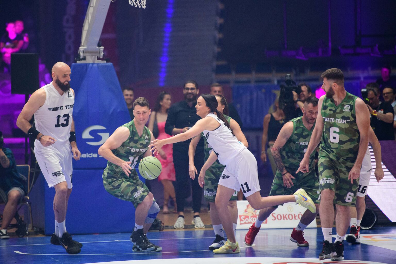 Gortat Team vs Team NATO Fot Sebastian Szwajkowski 23