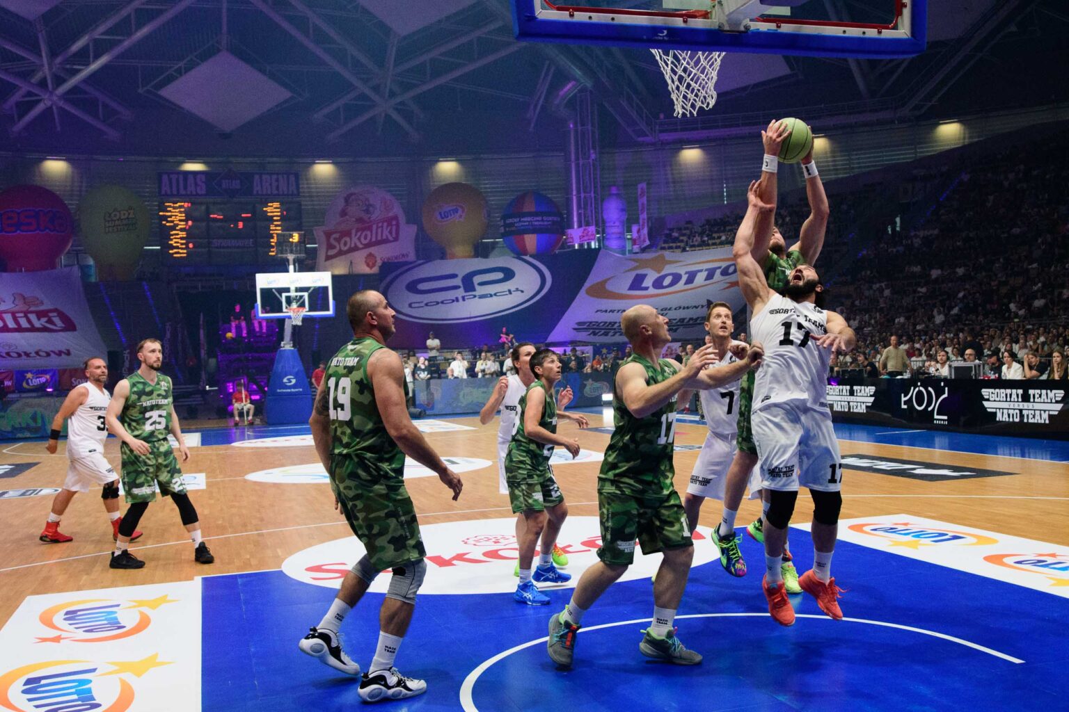 Gortat Team vs Team NATO Fot Sebastian Szwajkowski 7