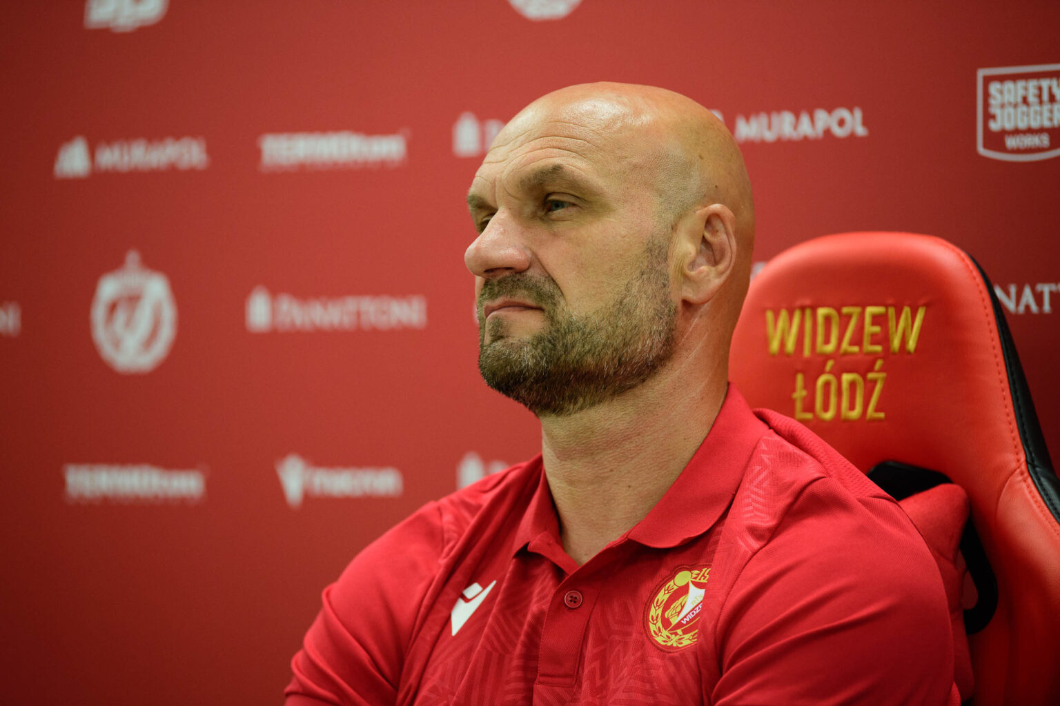 Konferencja Trenera i Trening Widzewa Fot Sebastian Szwajkowski 12