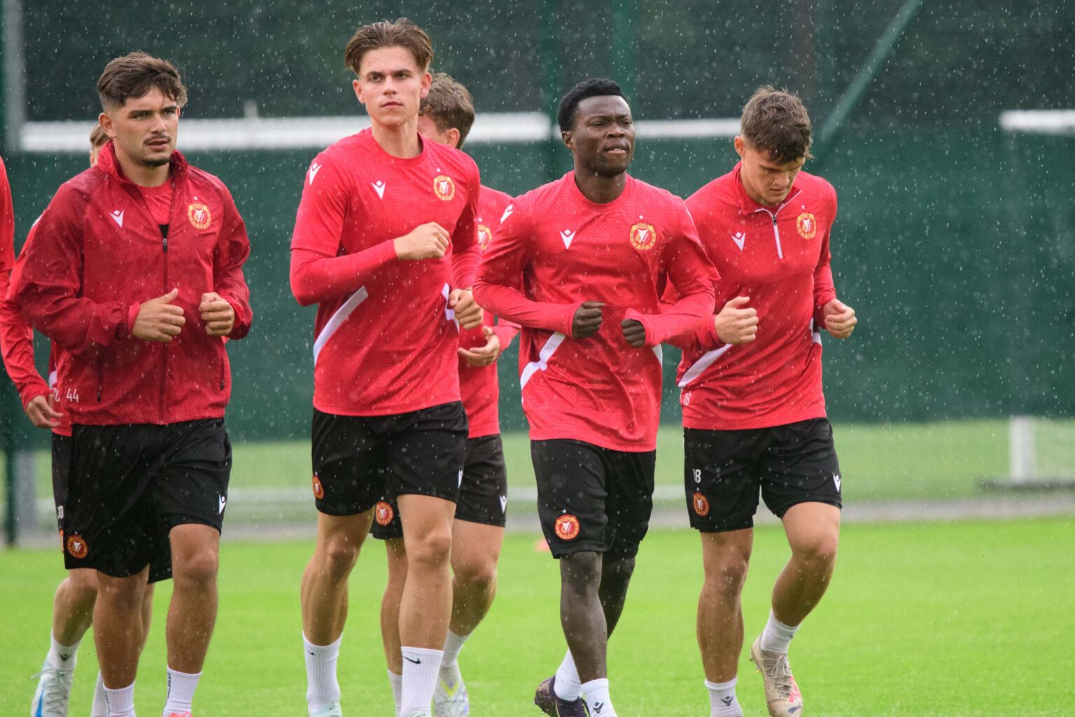 Konferencja Trenera i Trening Widzewa Fot Sebastian Szwajkowski 2