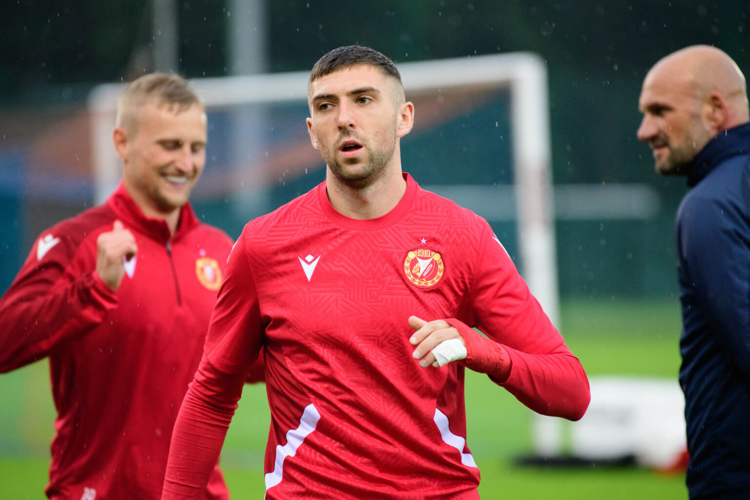 Konferencja Trenera i Trening Widzewa Fot Sebastian Szwajkowski 24