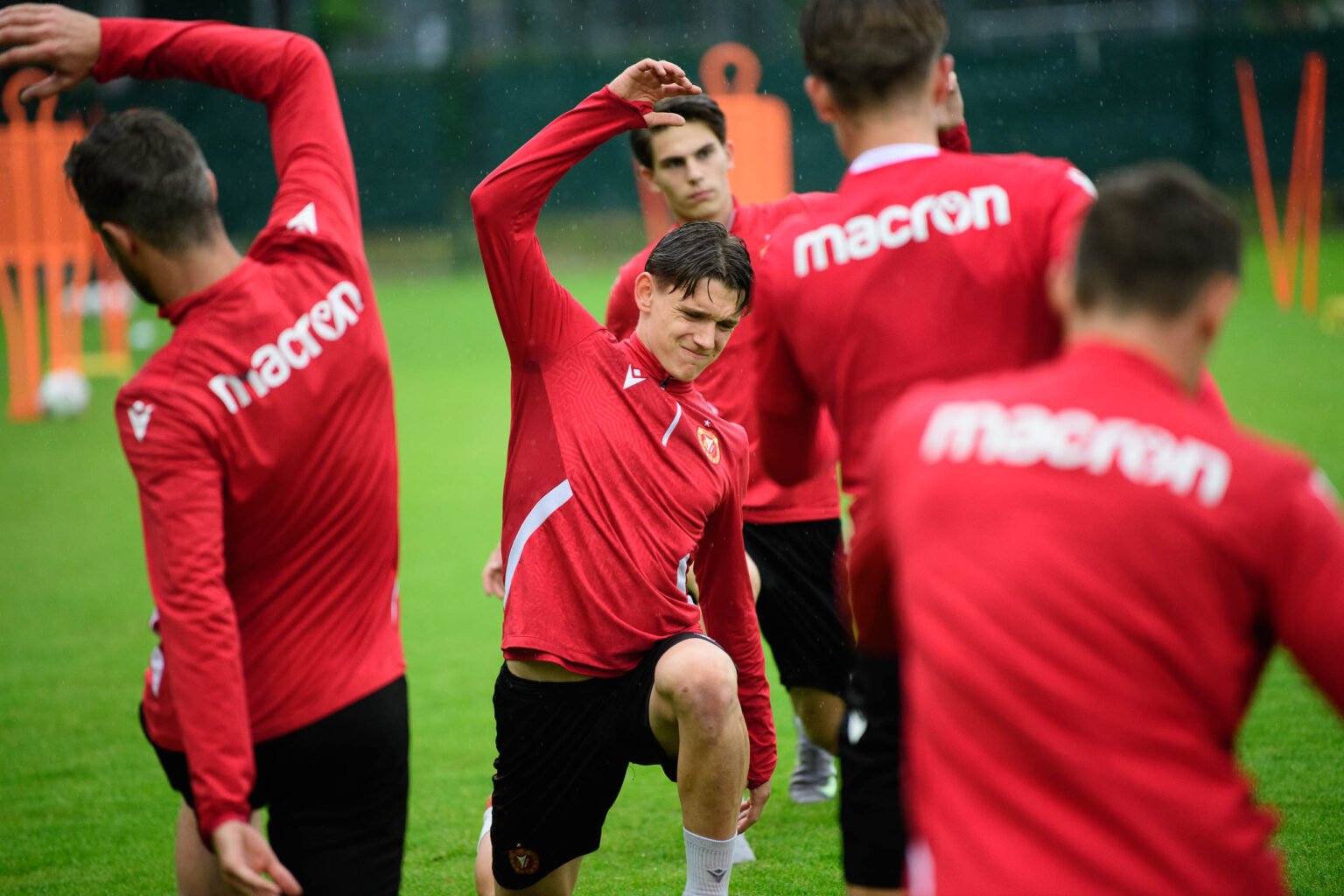Konferencja Trenera i Trening Widzewa Fot Sebastian Szwajkowski 31