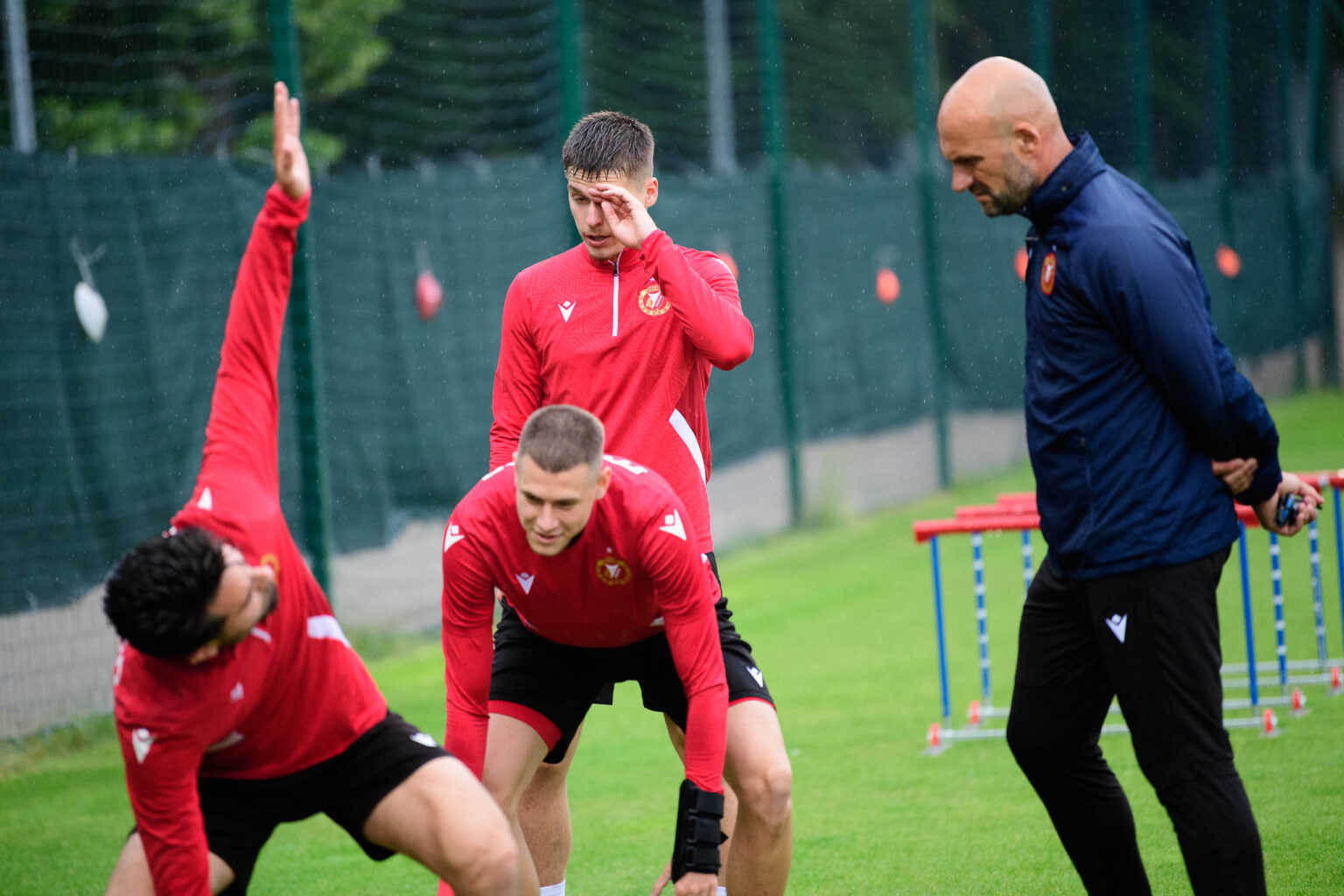 Konferencja Trenera i Trening Widzewa Fot Sebastian Szwajkowski 33