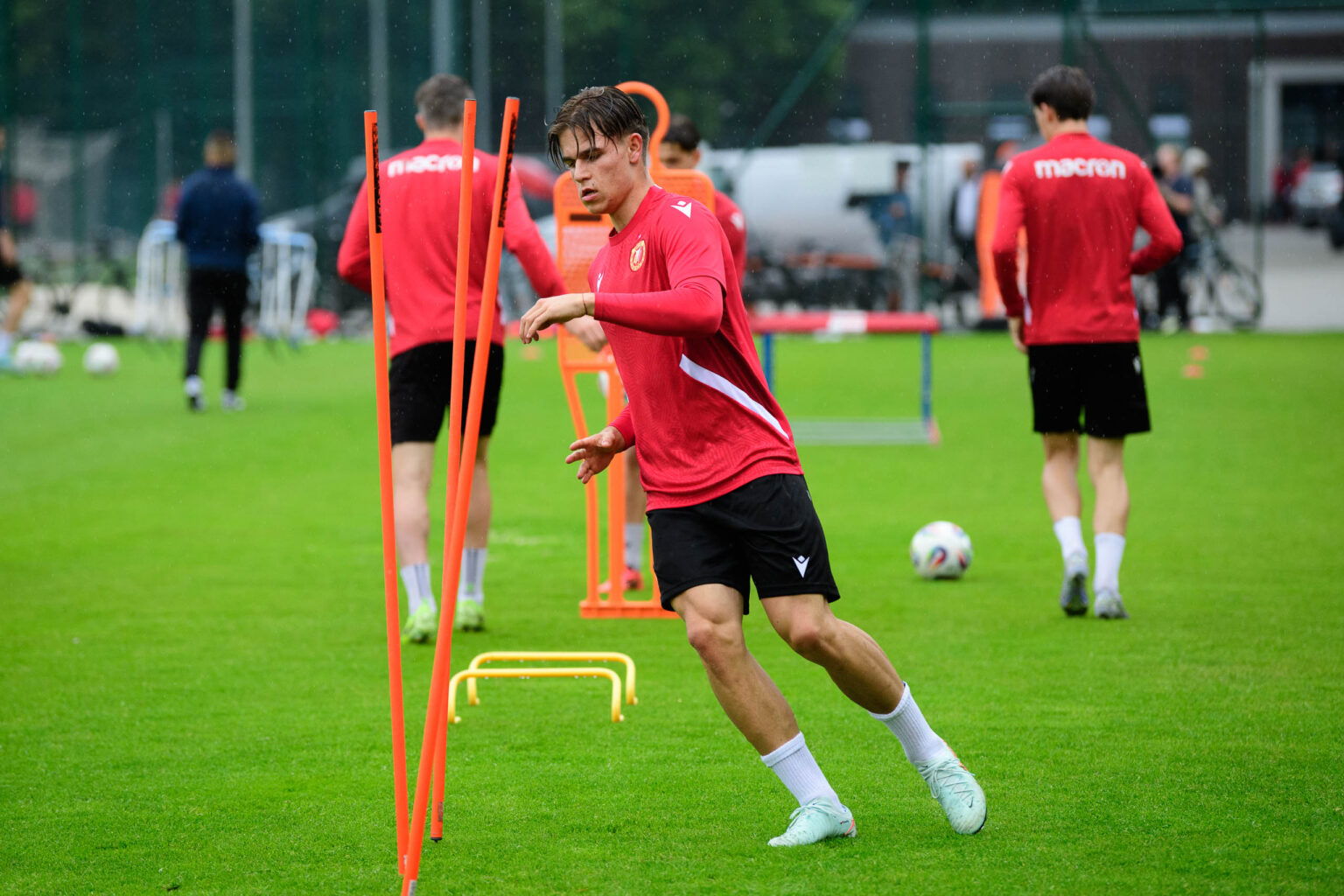 Konferencja Trenera i Trening Widzewa Fot Sebastian Szwajkowski 40