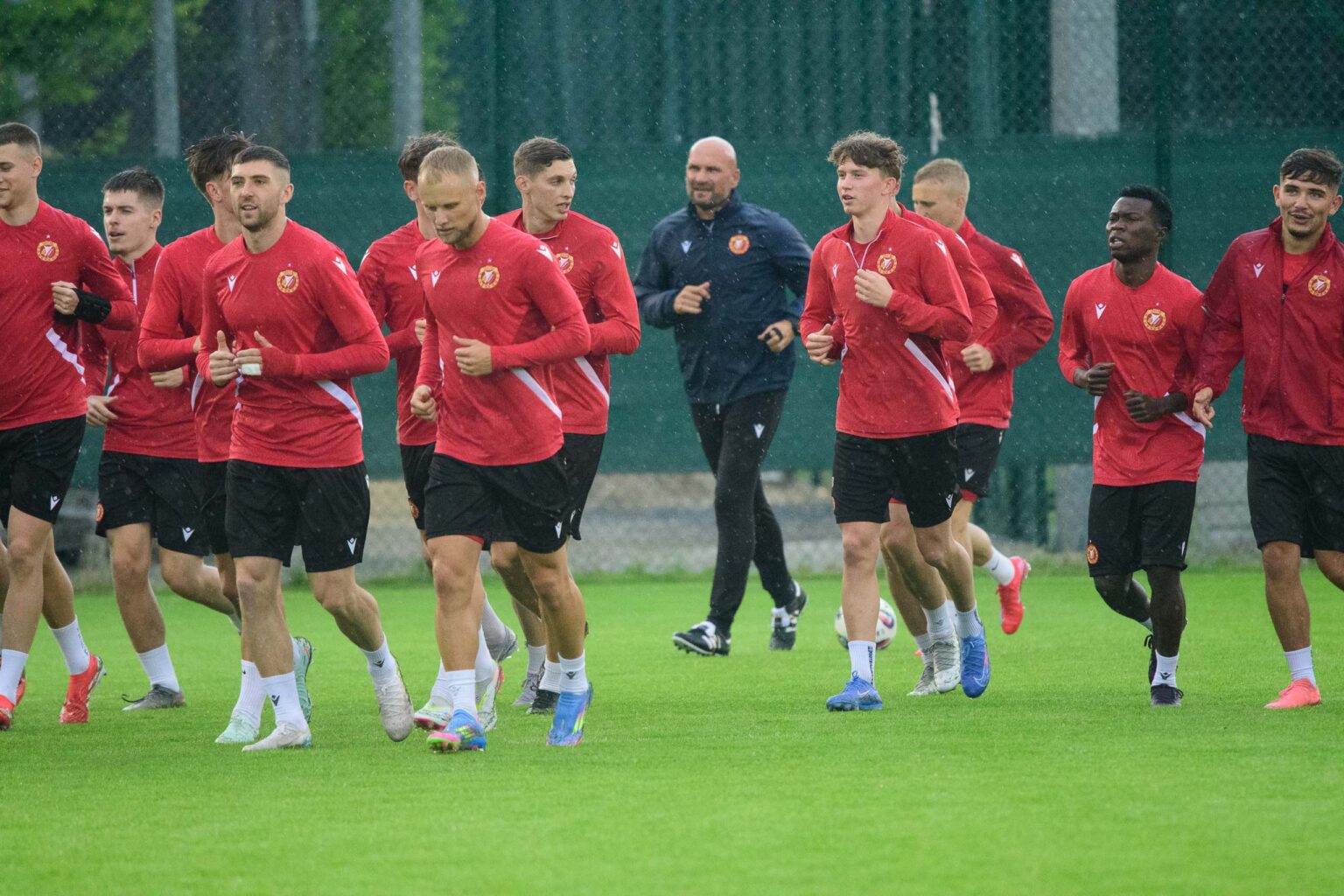 Konferencja Trenera i Trening Widzewa Fot Sebastian Szwajkowski 8
