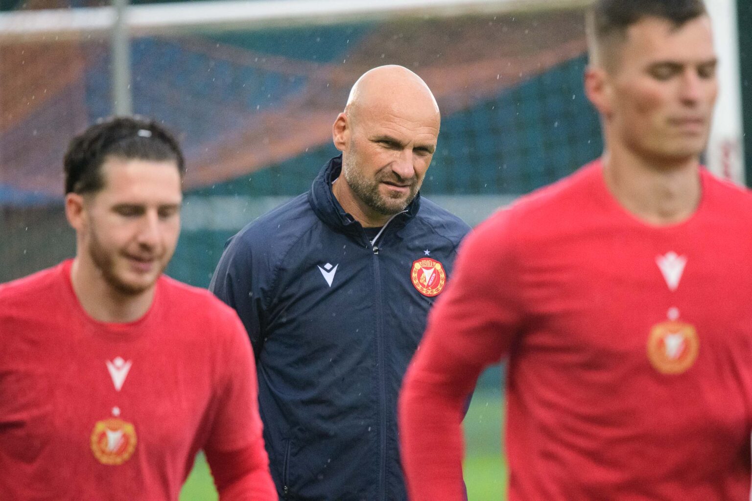 Konferencja Trenera i Trening Widzewa Fot Sebastian Szwajkowski 9