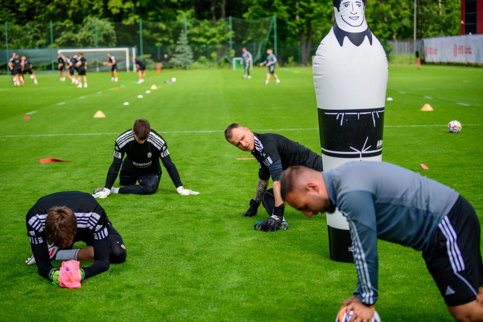 Konferencja trenera Pierwszy Trening LKS Fot Sebastian Szwajkowski 32