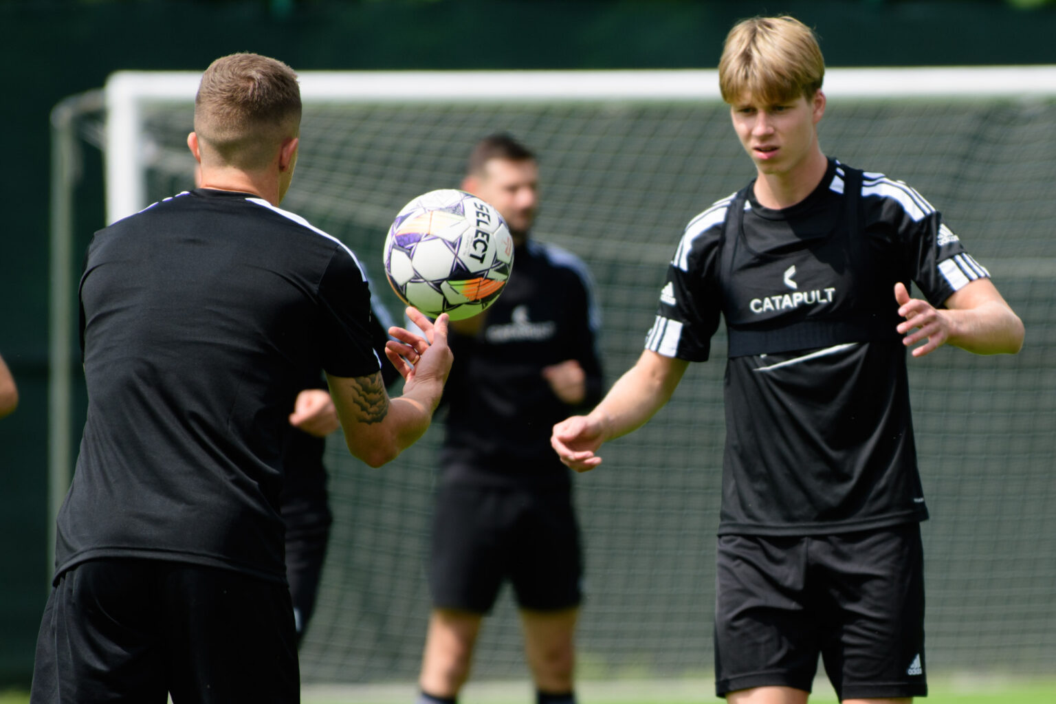 Konferencja trenera Pierwszy Trening LKS Fot Sebastian Szwajkowski 5