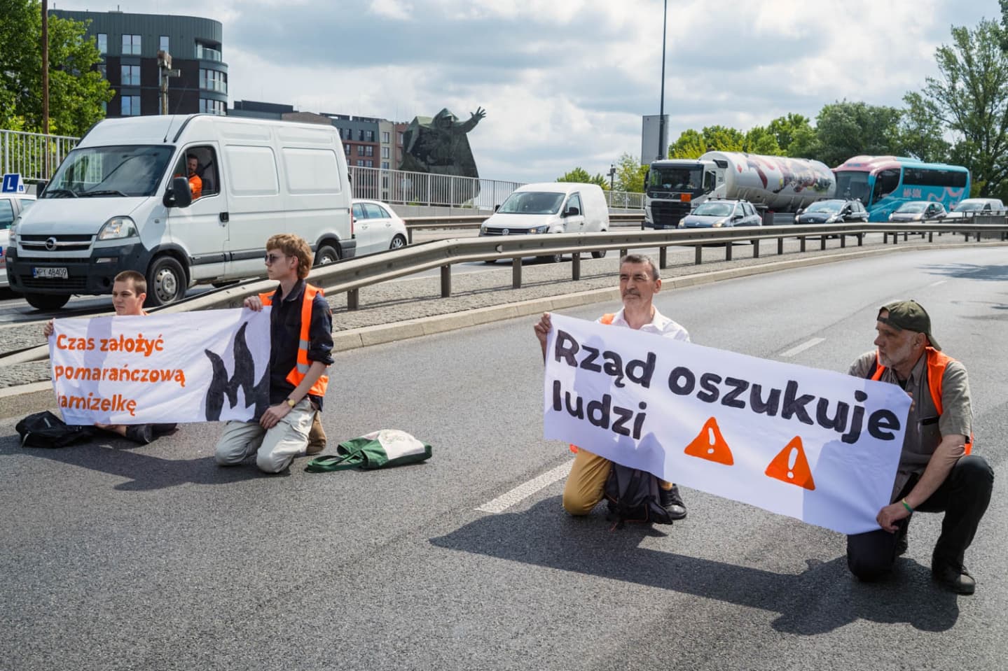 To jest temat | Przyklejeni do ulicy. Ekologiczne stracie [PODCAST]