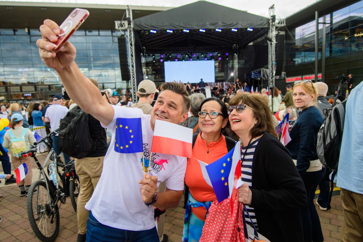 Piknik Europejski w Manufakturze Fot Sebastian Szwajkowski 5