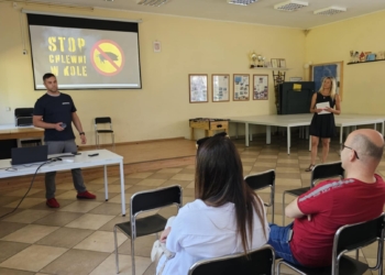 Protest mieszkańców. Mówią „Stop chlewni w Kole”