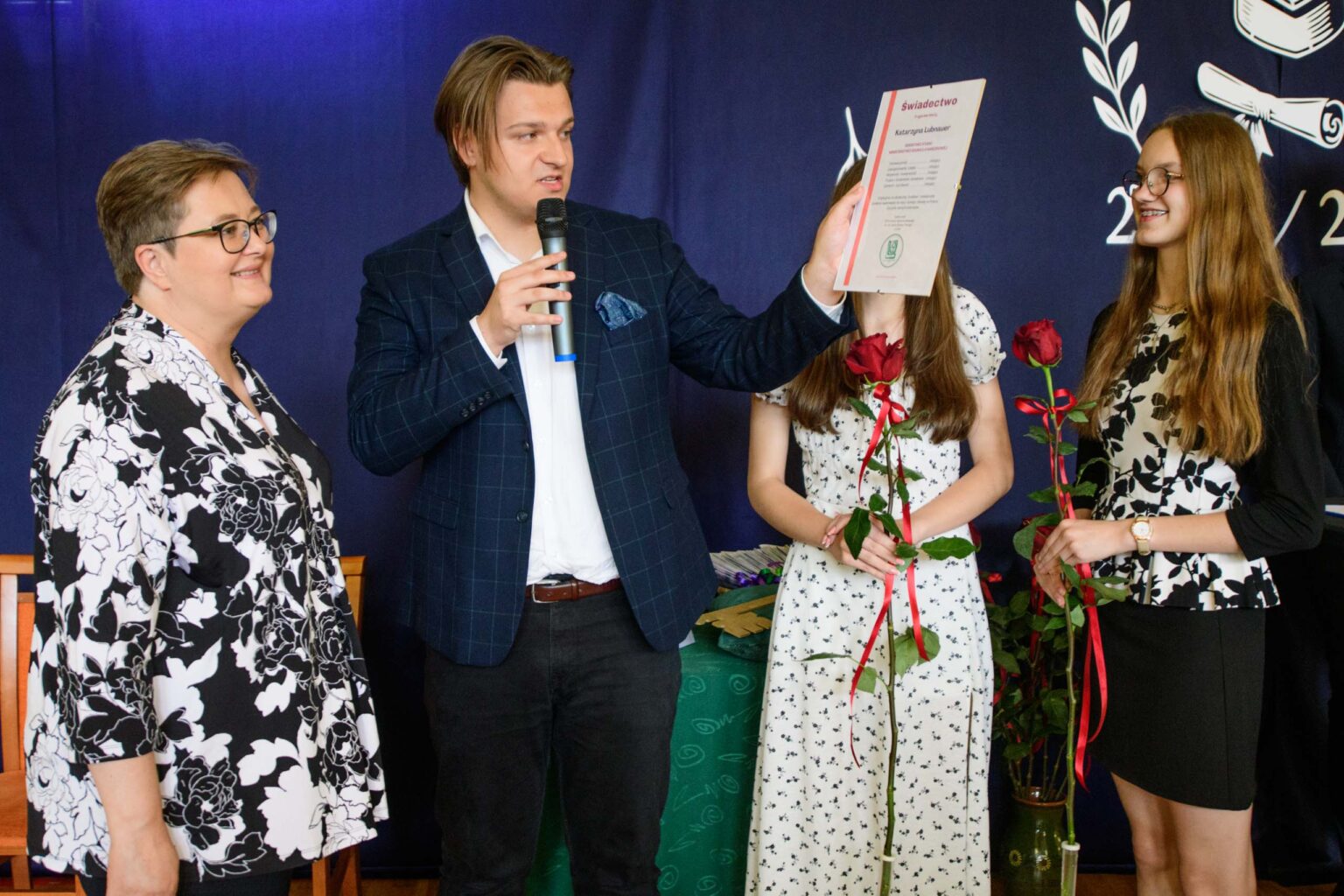 Zakonczenie roku szkolnego w XXIX LO Fot Sebastian Szwajkowski 19