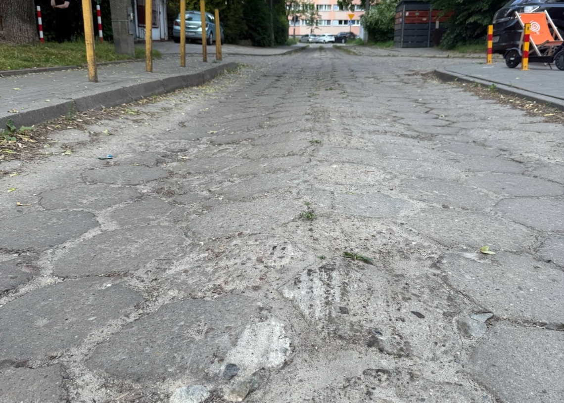 Łódzka ulica Emilii Plater do remontu? Interwencja Rady Osiedla Bałuty Doły
