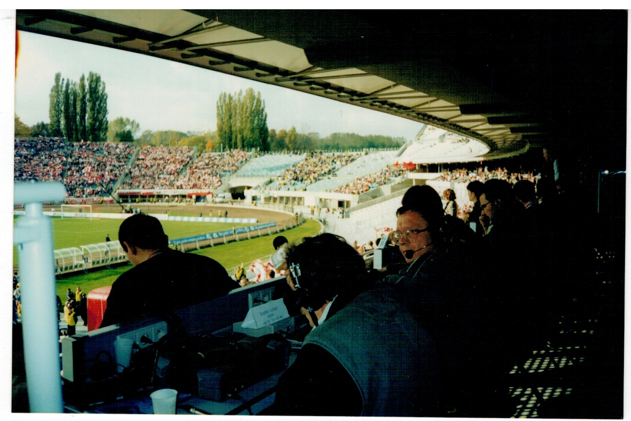 Dariusz Postolski w trakcie pracy na stadionie