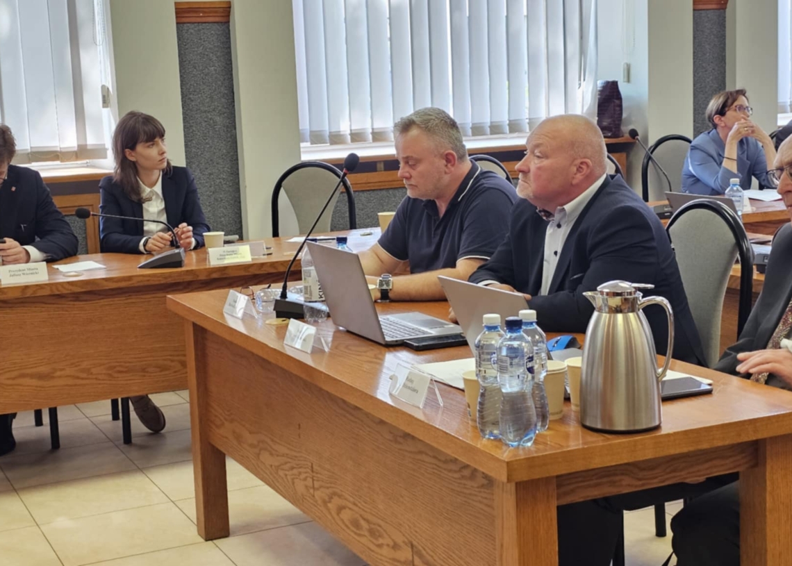 Wielogodzinne dyskusje radnych z Piotrkowa. Tematem Centrum Integracji Cudzoziemców