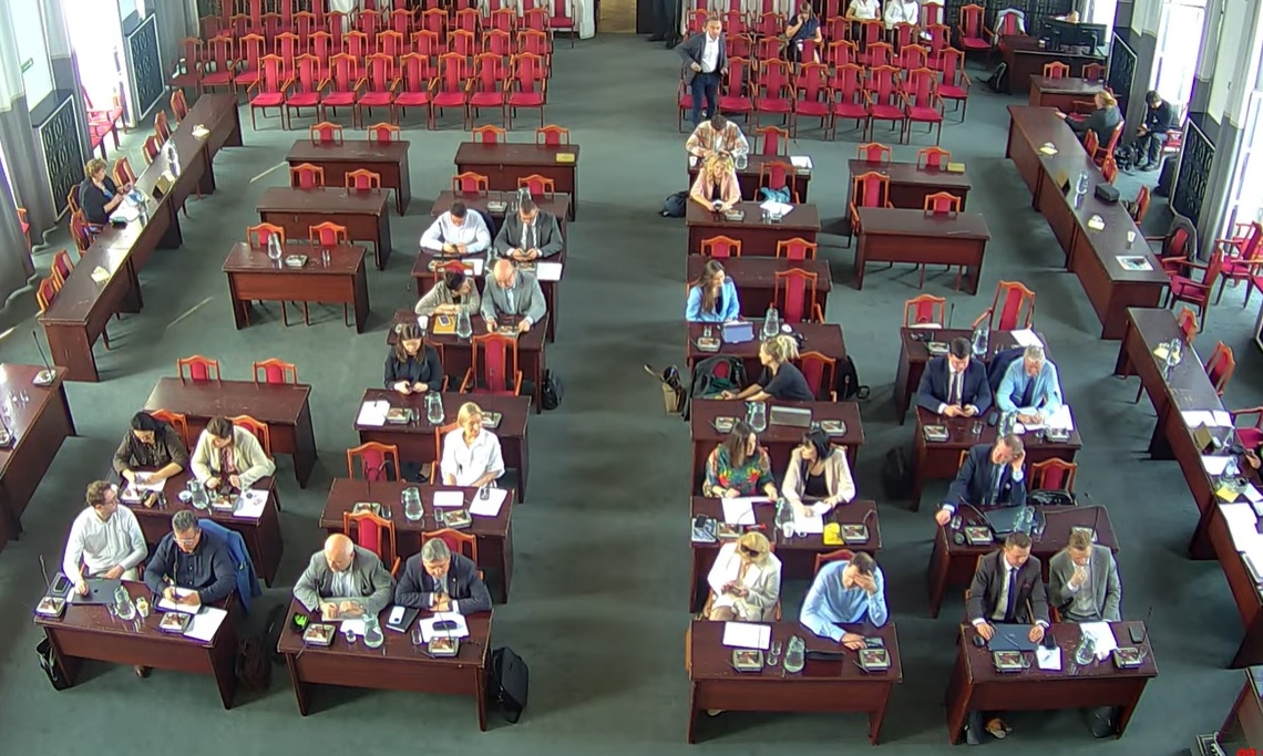 Nocna prohibicja w Łodzi to niekończąca się opowieść? Radni znów nie zajęli się projektem obywatelskim 1 Nocna prohibicja w Łodzi to niekończąca się opowieść? Radni znów nie zajęli się projektem obywatelskim