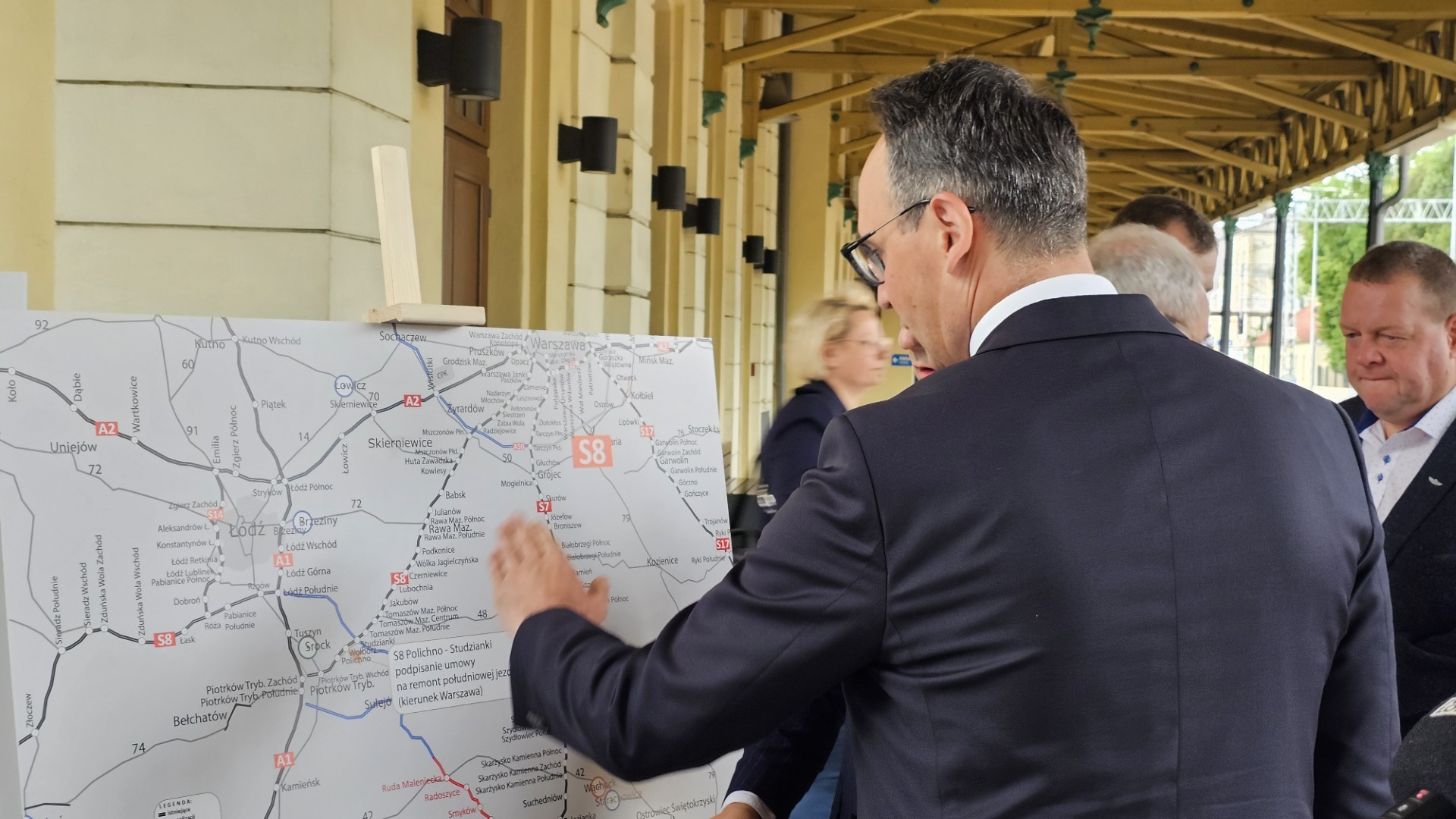 Ważne remonty na kolei i drogach w Łódzkiem. Prace ruszą jeszcze w tym roku 2 Ważne remonty na kolei i drogach w Łódzkiem. Prace ruszą jeszcze w tym roku