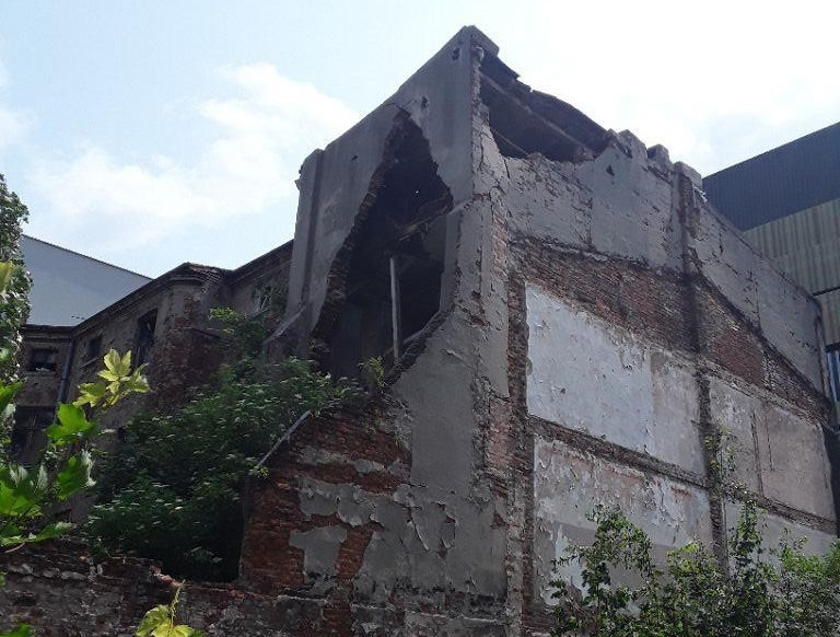 Zawaliła się część kamienicy w centrum Łodzi