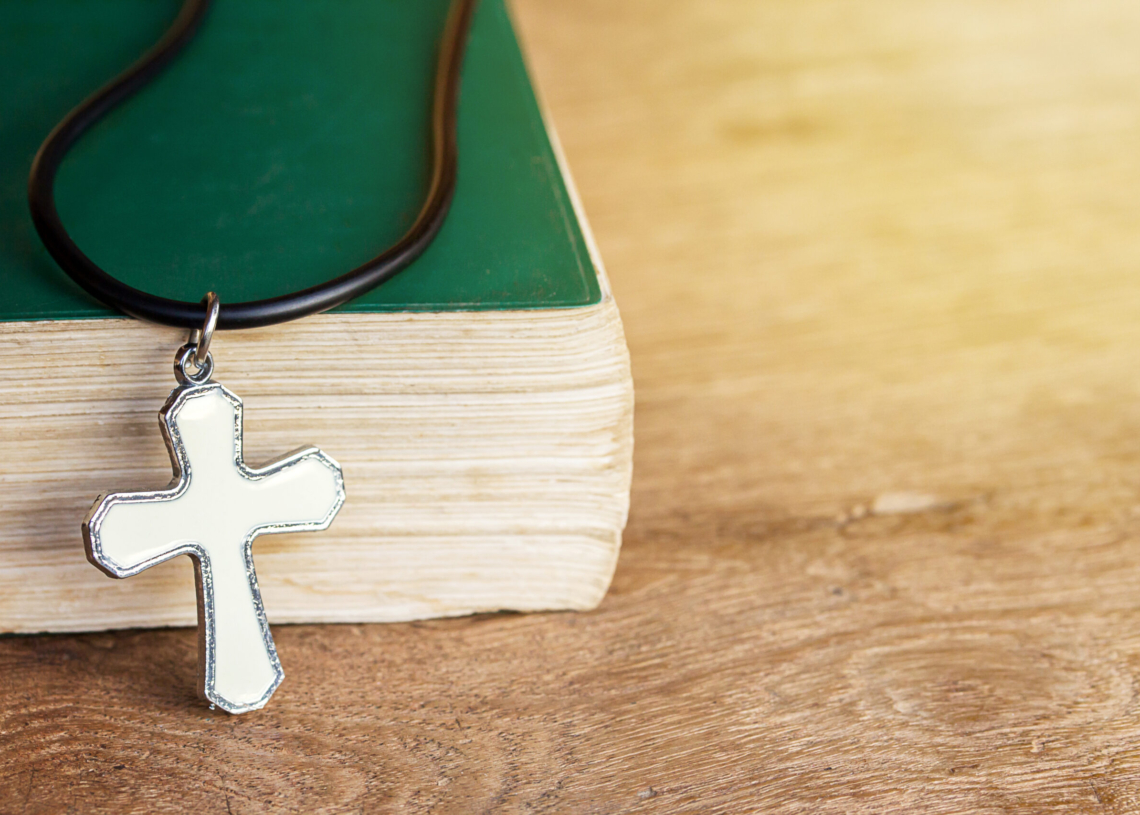 Petycja Episkopatu Polski w obronie lekcji religii. Wierni składają podpisy 1 Petycja Episkopatu Polski w obronie lekcji religii. Wierni składają podpisy