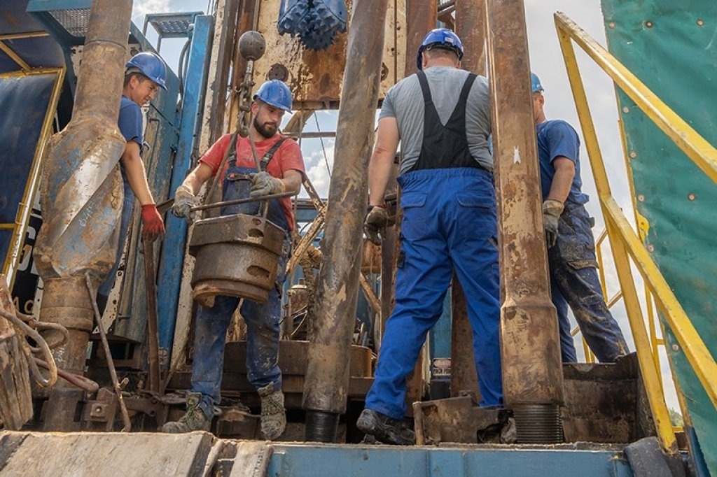 Woda z geotermii w Koluszkach? Miasto rozpoczyna odwiert badawczy 1 Odwiert geotermalny w Koluszkach