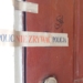 Makabryczne odkrycie w Łodzi. Odnaleziono zwłoki kobiety leżące za kanapą