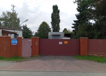Radni w Koluszkach zmieniają przepisy. Powodem osiedle kontenerowe zamieszkane przez cudzoziemców