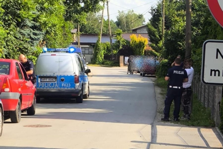 Nietypowa jazda ulicami Sieradza. Za kierownicą siedziały dwie pijane osoby