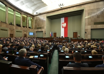 Sejm postawił przewodniczącego KRRiT Macieja Świrskiego przed Trybunałem Stanu