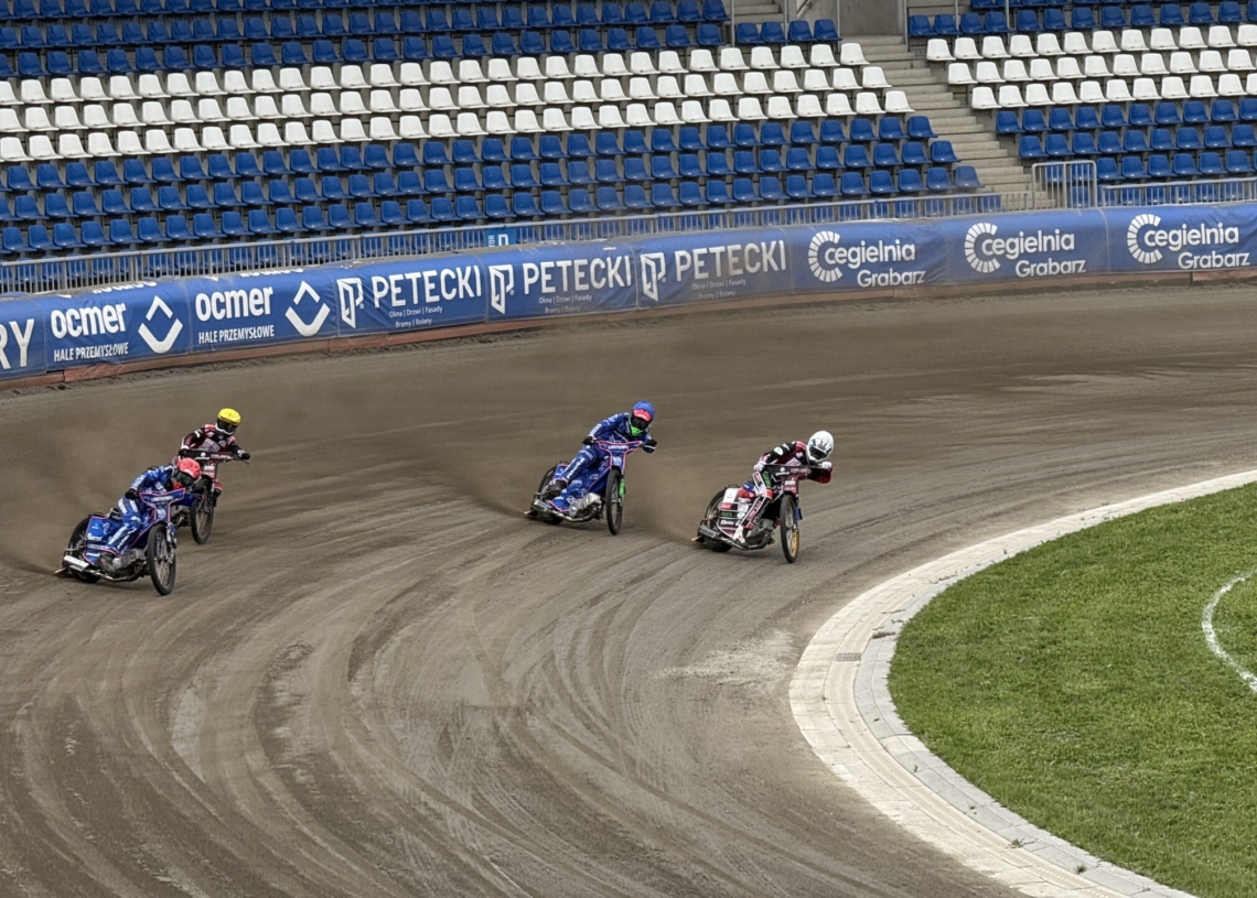 Porażka Orła w zaległym meczu Metalkas 2. Ekstraligi. Łodzianie wygrali tylko 2 z 15 biegów 1 Porażka Orła w zaległym meczu Metalkas 2. Ekstraligi. Łodzianie wygrali tylko 2 z 15 biegów