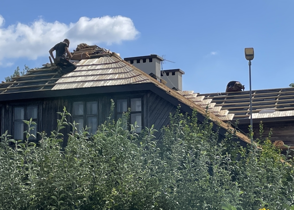 Remont Domu Tkacza w Sieradzu. Budynek będzie miał nowy dach 1 Remont Domu Tkacza w Sieradzu. Budynek będzie miał nowy dach