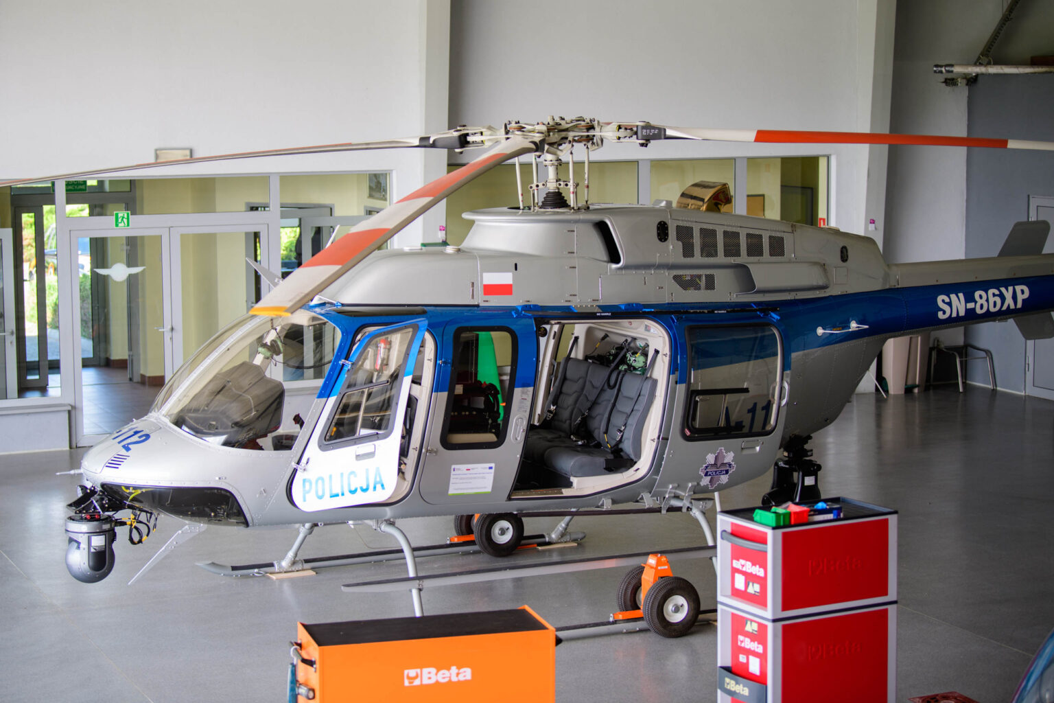 Nowy helikopter łódzkiej policji Fot Sebastian Szwajkowski_13 Nowy helikopter lodzkiej policji Fot Sebastian Szwajkowski 13