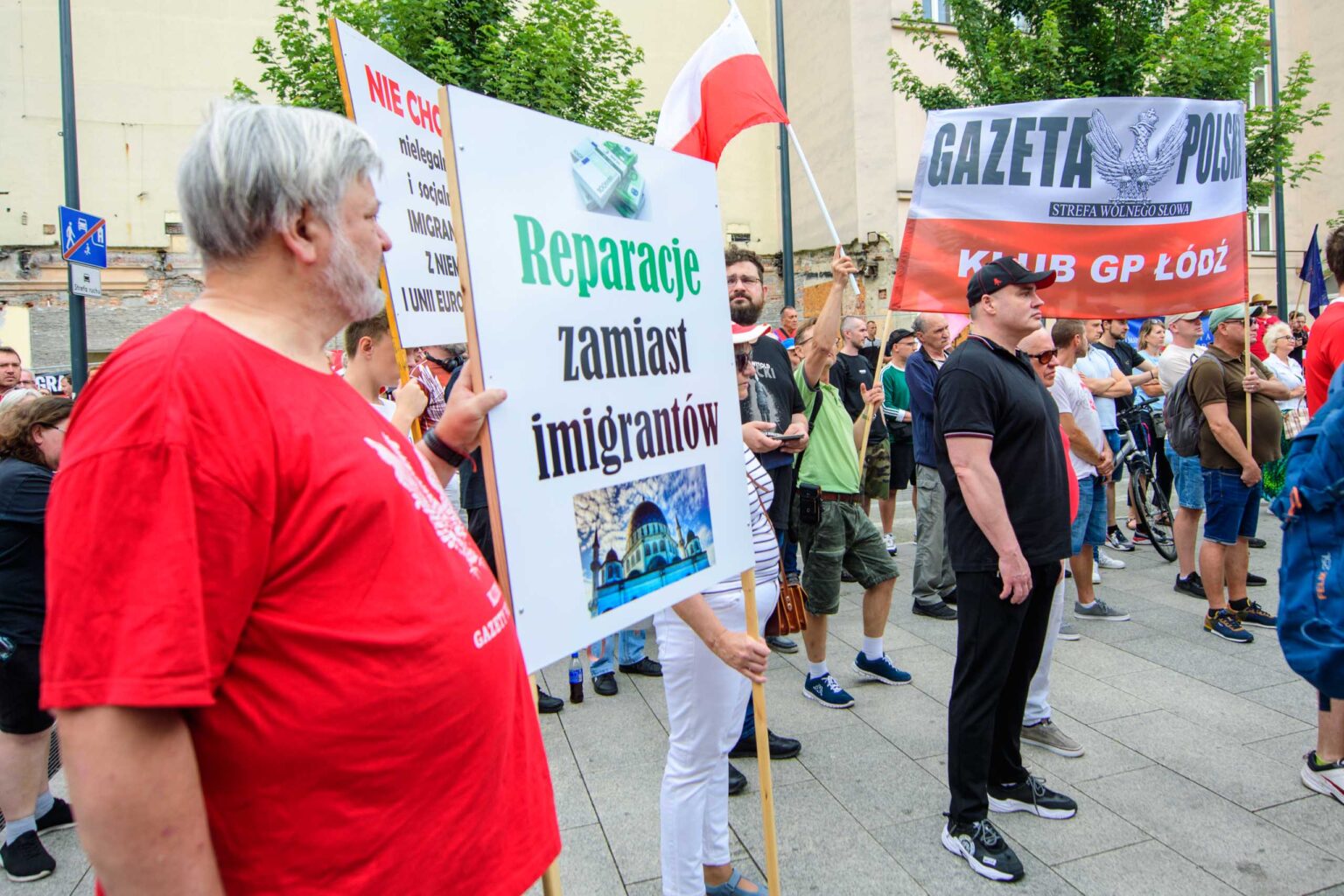 Protest Antyimigrancki i dwa kontrprotesty w Lodzi Fot Sebastian Szwajkowski 3