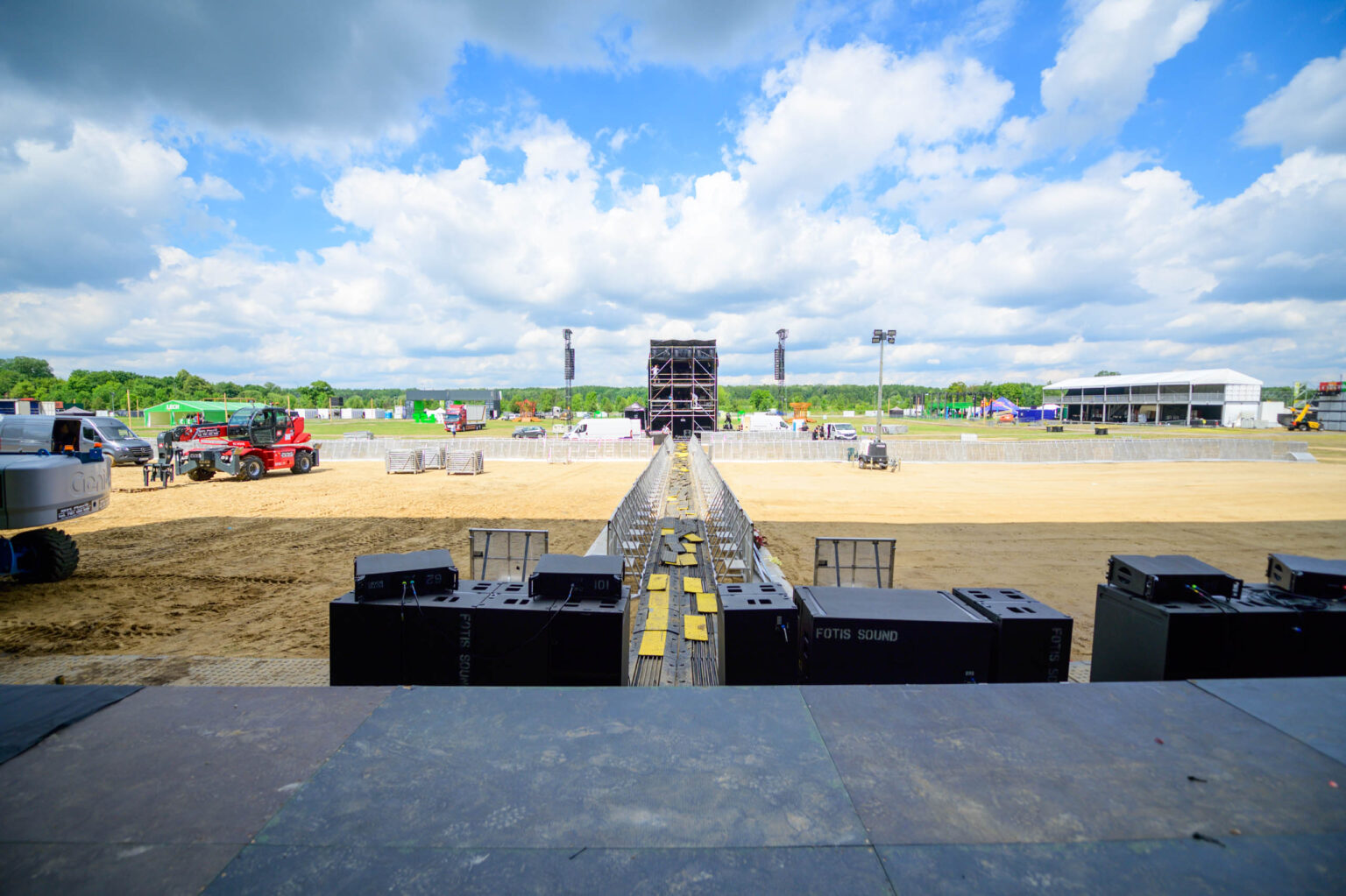 Sceny na Łódź Summer Festiwal prawie gotowe Fot Sebastian Szwajkowski_22 Sceny na Lodz Summer Festiwal prawie gotowe Fot Sebastian Szwajkowski 22