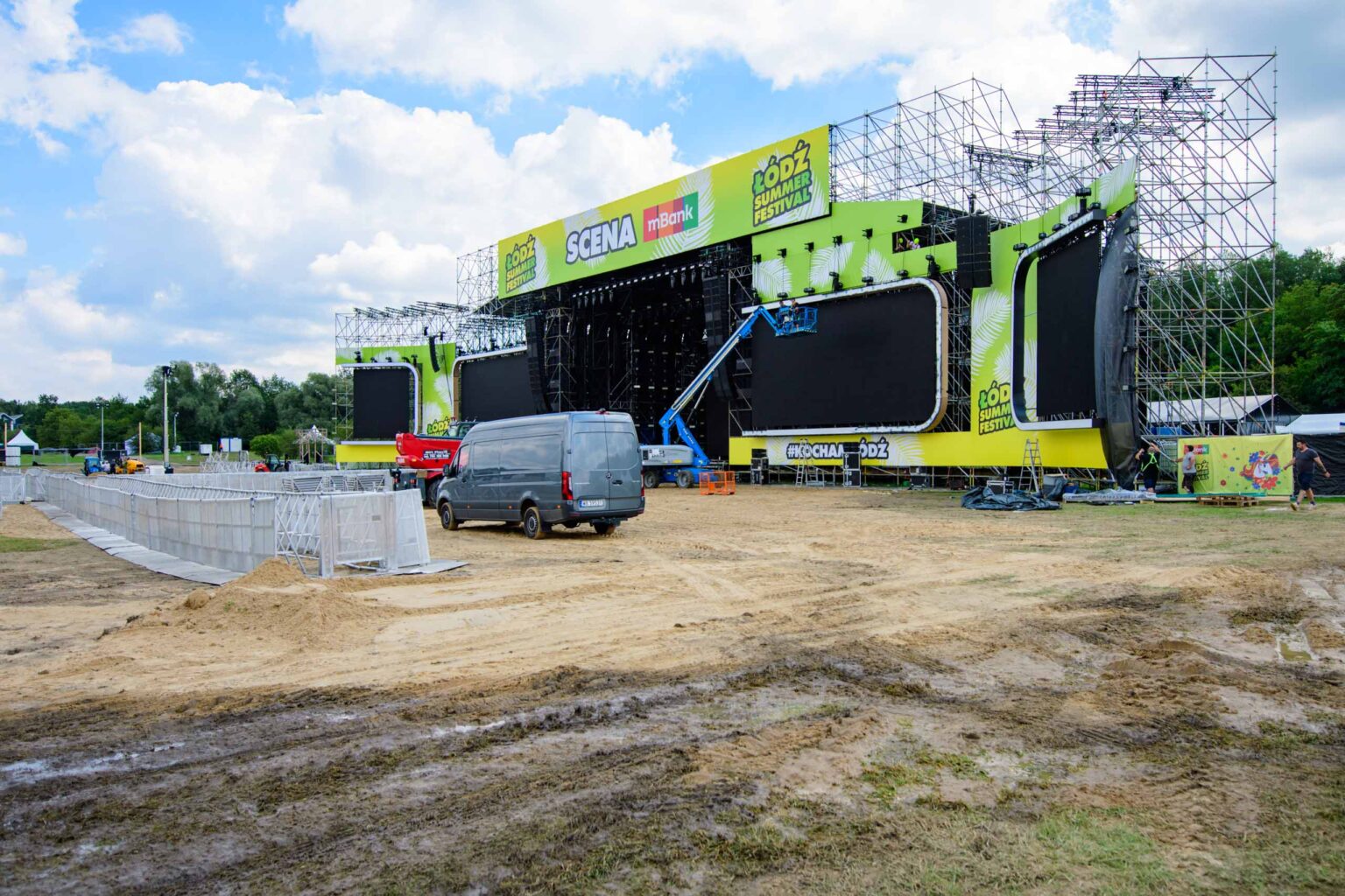 Sceny na Lodz Summer Festiwal prawie gotowe Fot Sebastian Szwajkowski 27