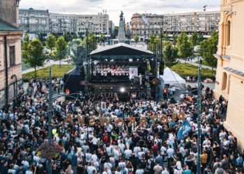 Prezentacja drużyny ŁKS na Placu Wolności