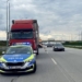 Obywatelskie zatrzymanie na autostradzie A1 w okolicach Radomska. Kierowca ciężarówki miał 2 promile alkoholu we krwi 16 Obywatelskie zatrzymanie na autostradzie A1 w okolicach Radomska. Kierowca ciężarówki miał 2 promile alkoholu we krwi