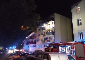 Pożar mieszkania na Kozinach. Ewakuacja mieszkańców