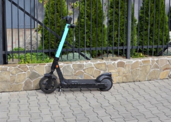 Pijany 16-latek na hulajnodze elektrycznej