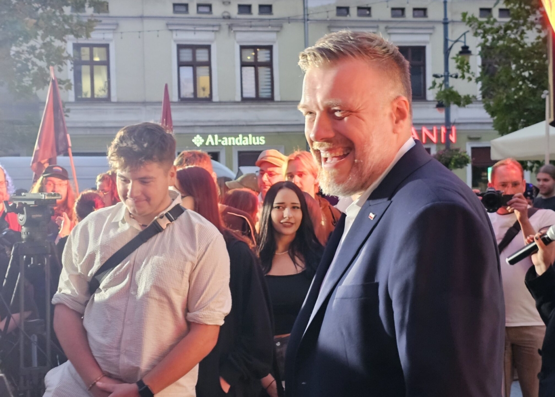 Adrian Zandberg w Łodzi. "Naprawdę potrzebujemy państwa, które przestanie zawodzić swoich obywateli" [ZDJĘCIA]