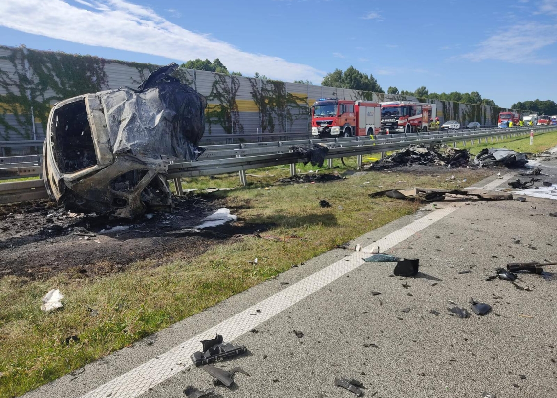 Zderzenie i pożar samochodów na S8. Trasa zablokowana