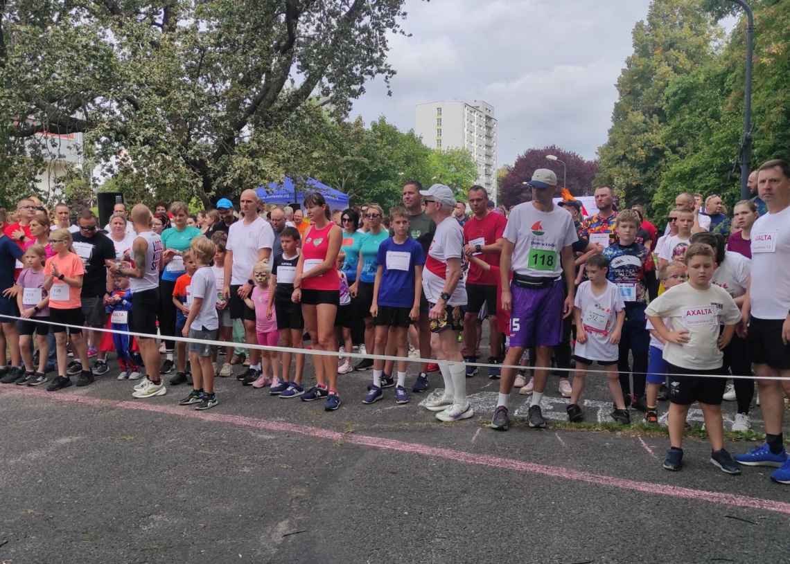 8. edycja biegu Szczęśliwa 13. Pieniądze trafią na rehabilitację dzieci [ZDJĘCIA]