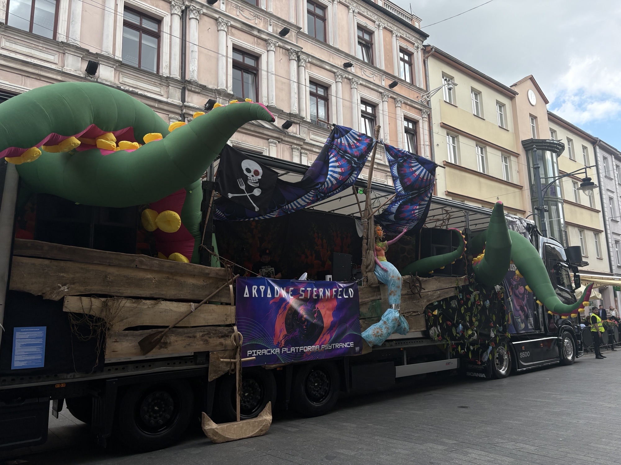 Parada Wolności 2025 w Łodzi: Drugi dzień festiwalu, 13 platform, pochód i wielkie after party pod Sport Areną 3 IMG 2616