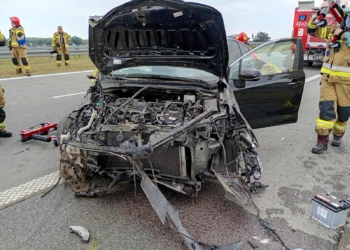 Rozbita toyota na S8 w powiecie łaskim