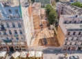 Znika „dziura” przy ul. Piotrkowskiej 58 w Łodzi