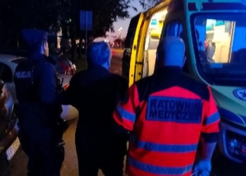 Policjanci z Piotrkowa Trybunalskiego uratowali starszego mężczyznę. "Był wyraźnie zdezorientowany"